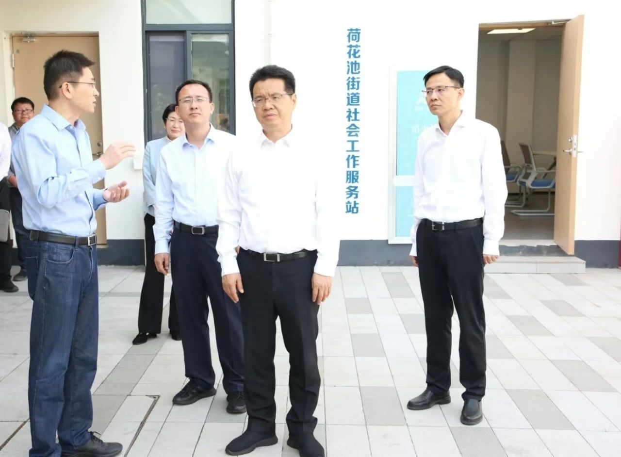 王剑锋来钟楼调研深入贯彻中央八项规定精神学习教育开展