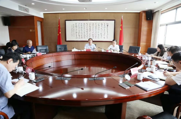 钟楼区深入贯彻中央八项规定精神学习教育工作推进会召开