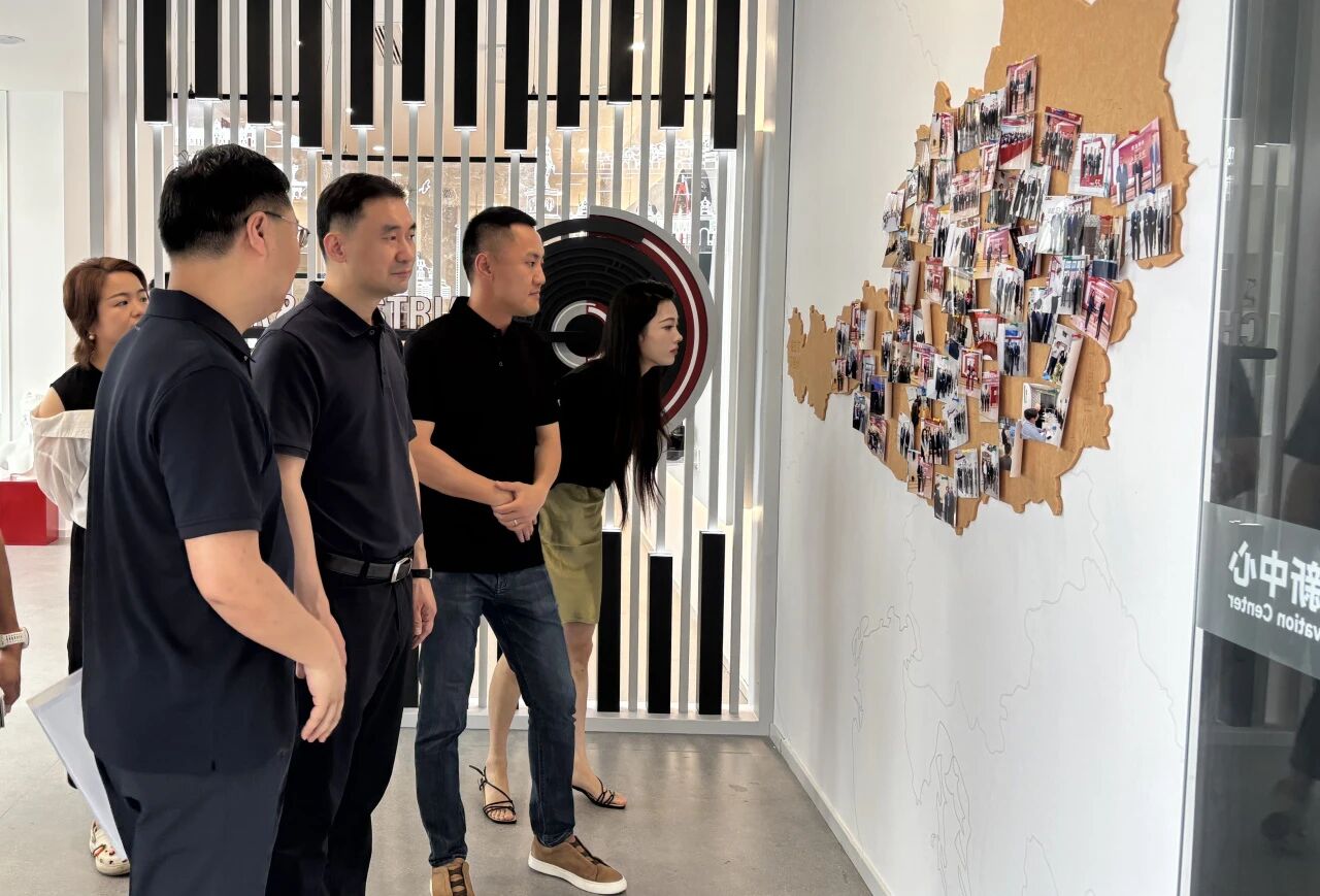 区领导在五星街道开展“做精老城区”专