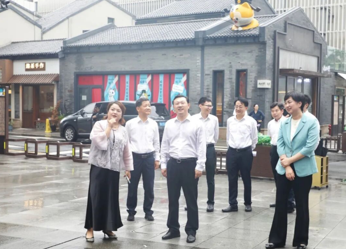 李佰平调研钟楼区