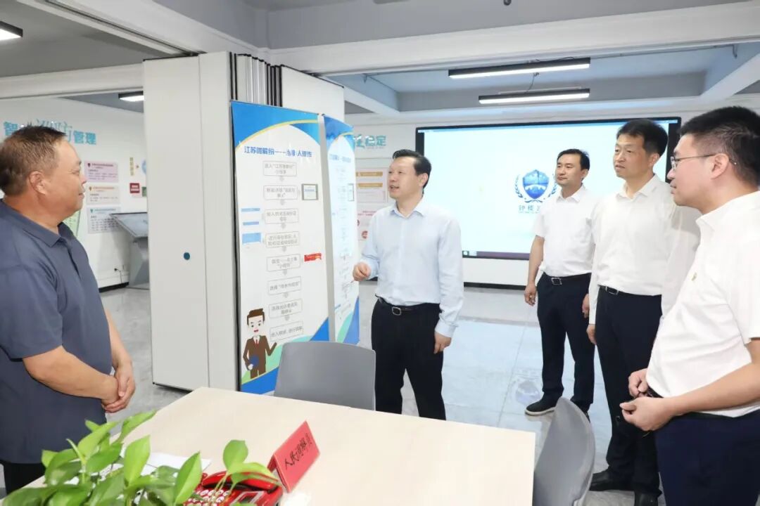 李佰平调研社会治理工作